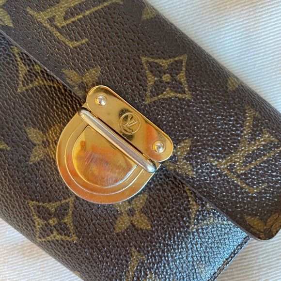 Louis Vuitton Monogram Koala Tri-Fold Wallet - Picture 5 of 16
